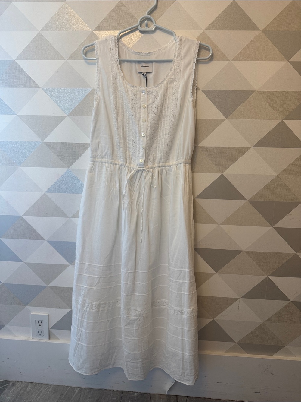 Reformation Lonnie Dress Ivory - Size 2 - Picture 4 of 6